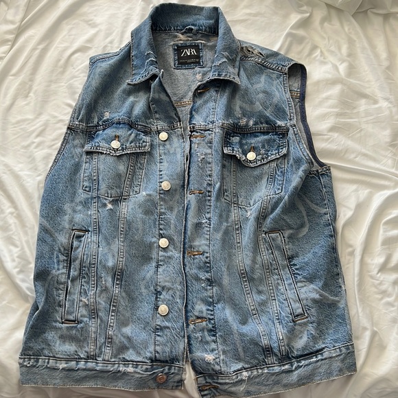 Zara Other - ZARA NWTMens distressed denim trucker vest